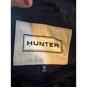 Hunter Brand Women's Water Resistant Black Jacket Medium Smocked